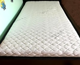 Luxusní postel z MASIVU + kvalitní zdravotní matrace