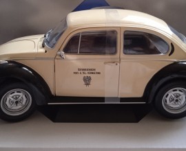 Prodám model vozu Volkswagen Beetle 1303