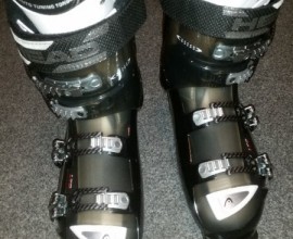 Prodám lyžařské sjezdové boty Head Vector flex 120. Velké možnosti nastavení, velmi kvalitní boty - jako nové, nevyužité. Cena 5490,- Kč.